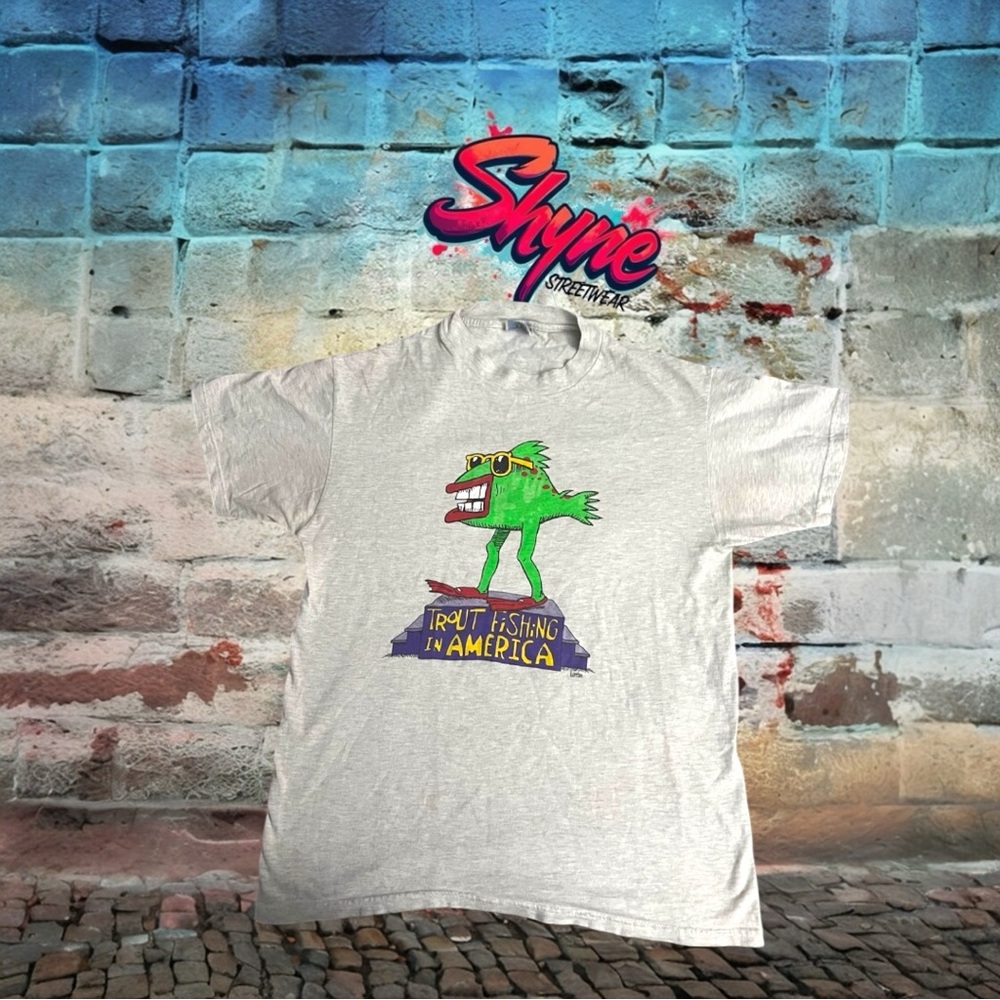 Vintage Fishing Gray Graphic T-Shirt